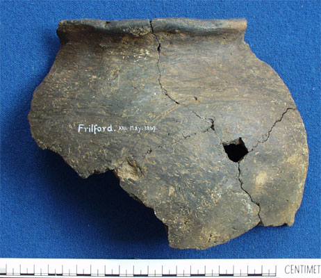 Plain urn (AN1886.1406)